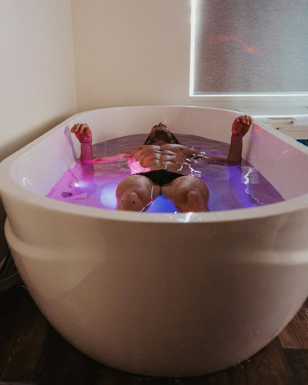 Dream Pod Ice Bath with Chiller