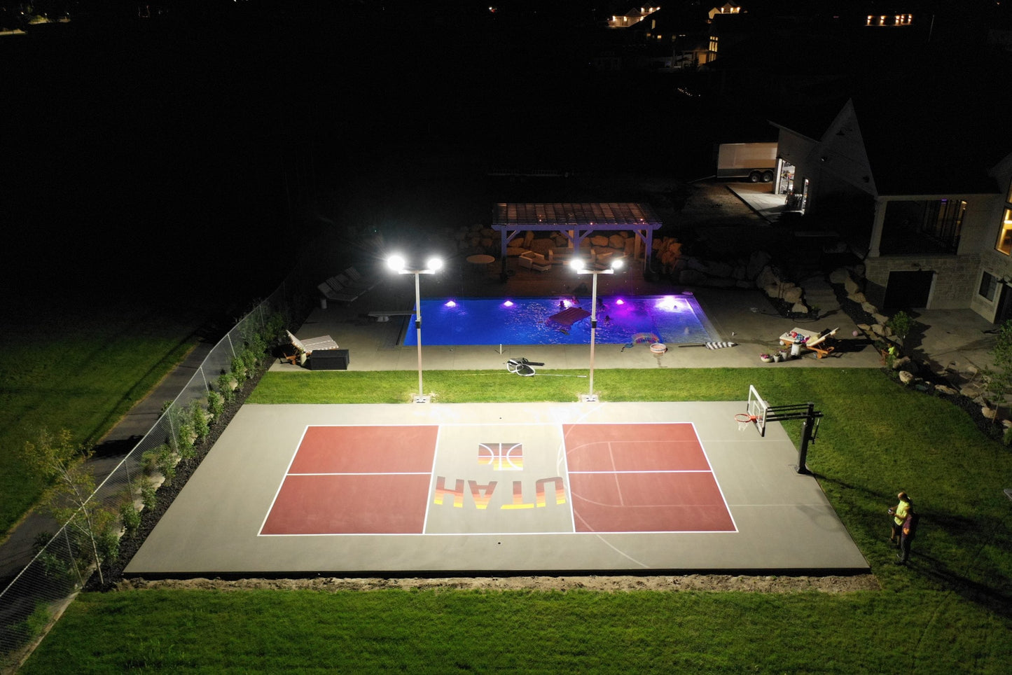 Dominator Basketball Court Light – Full Assembly