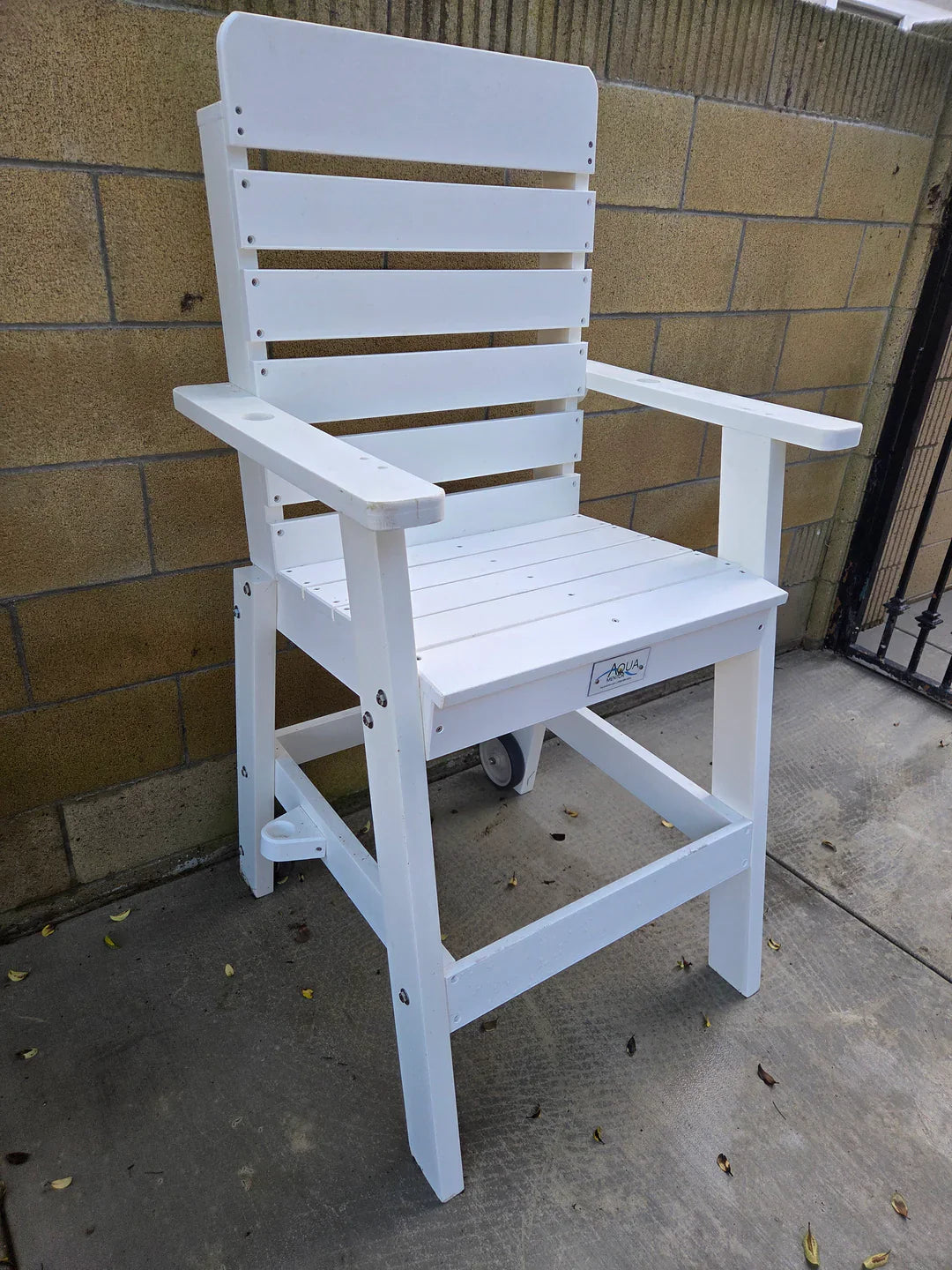 Aquamentor 30" Lifeguard Chair - Compact and Versatile Lifeguard Platform