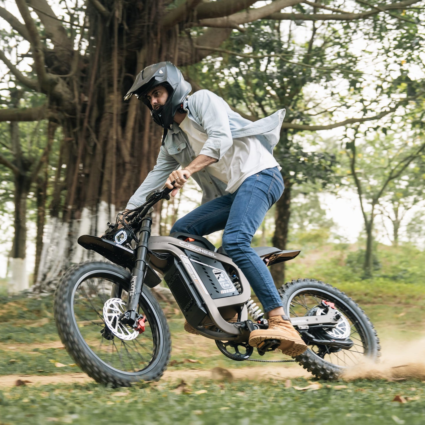 Coswheel R19 Electric Dirt Bike - 72V 9000W Peak, 60 MPH
