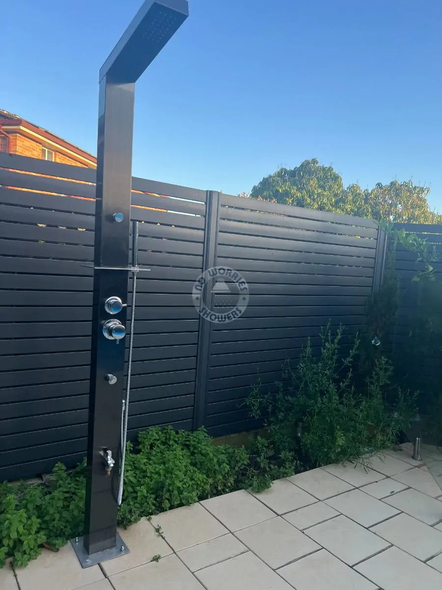 No Worries Showers Reno Black ADA 316L Marine Grade Stainless Steel Outdoor Pool Shower Rinse Off Shower
