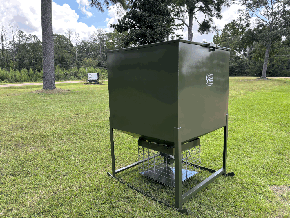 Steel Outdoors 2000 LB Capacity Tank Automatic Spin Feeder