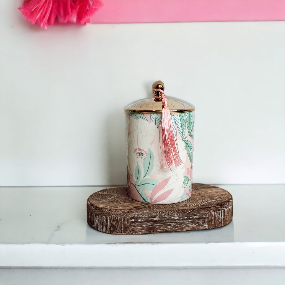 Vintage Floral Scented Soy Candle 10.6oz Porcelain Jar Gold Lid Gift Box